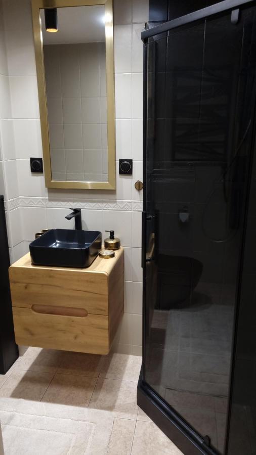Apartament.Wolnosc Appartamento Varsavia Esterno foto