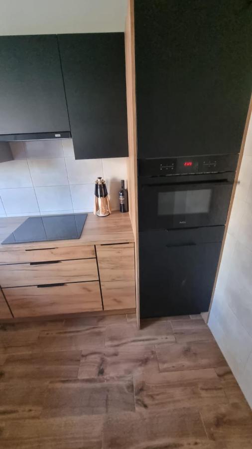Apartament.Wolnosc Appartamento Varsavia Esterno foto