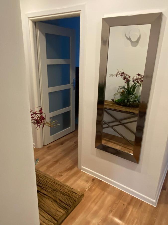 Apartament.Wolnosc Appartamento Varsavia Esterno foto