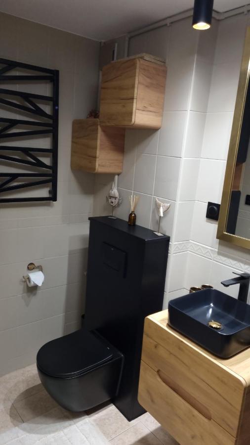 Apartament.Wolnosc Appartamento Varsavia Esterno foto